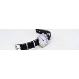 ساعت مچی تیتانیومی تک عقربه کوارتز سفید / طوسی UNO 24 Single Hand Quartz Titanium Wrist Watch White/Gray
